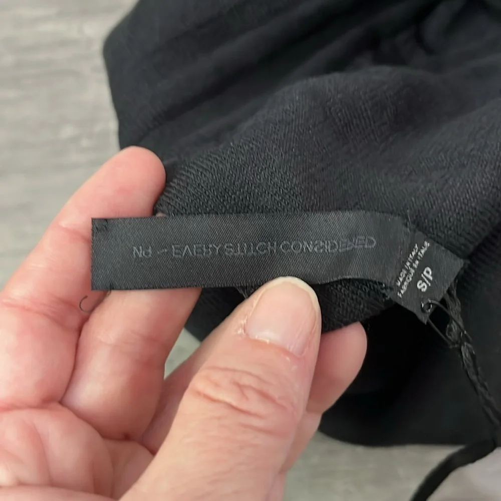 NEW with tags Nike Every Stitch Considered Black Knit Shorts Women's Small - Picture 9 of 13